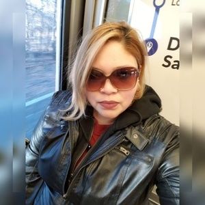 Meet your Posher, Kenia